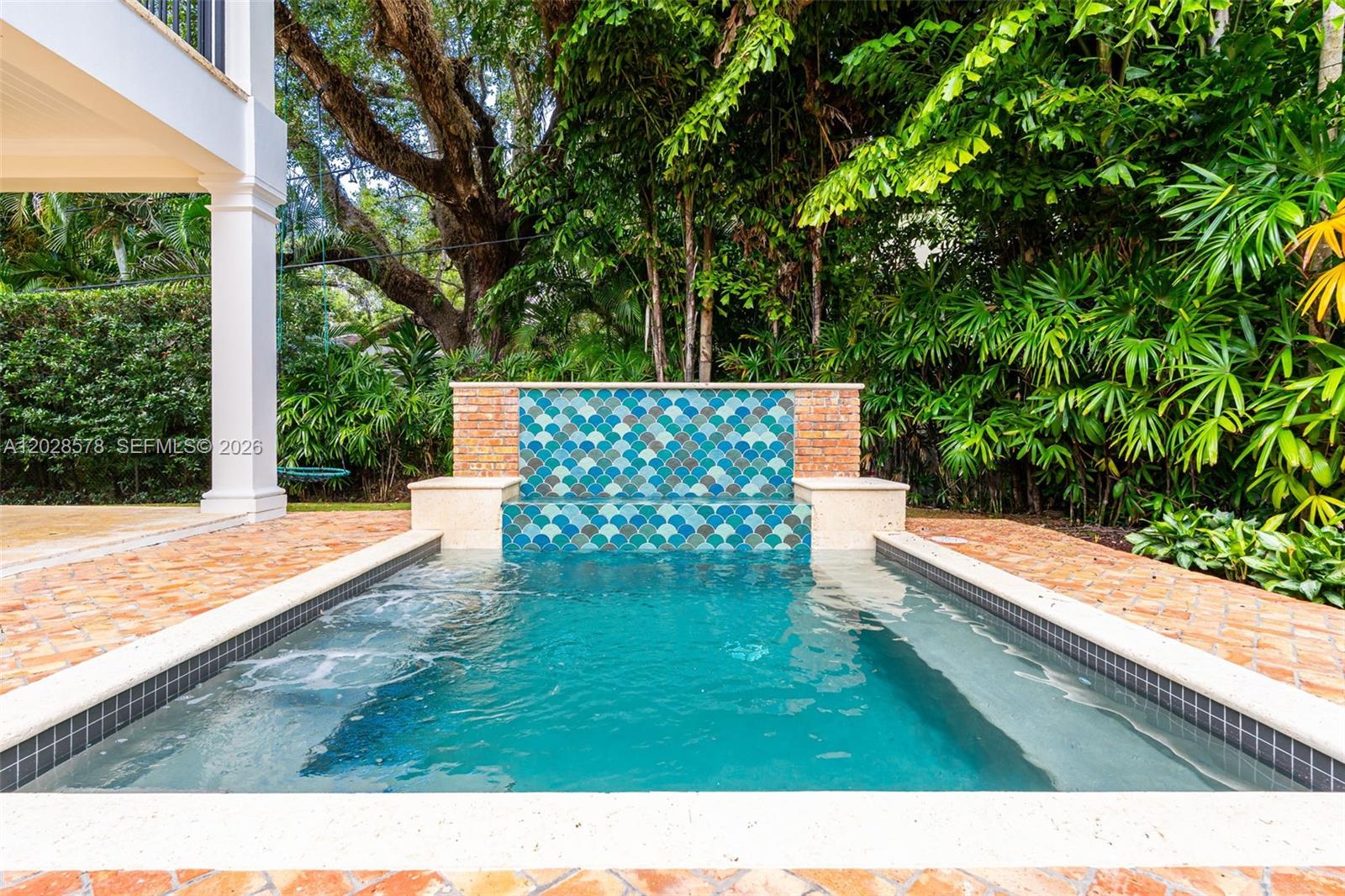 1233 Alegriano Ave, Coral Gables FL 33146