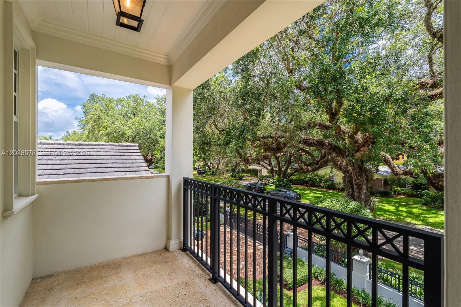 1233 Alegriano Ave, Coral Gables FL 33146