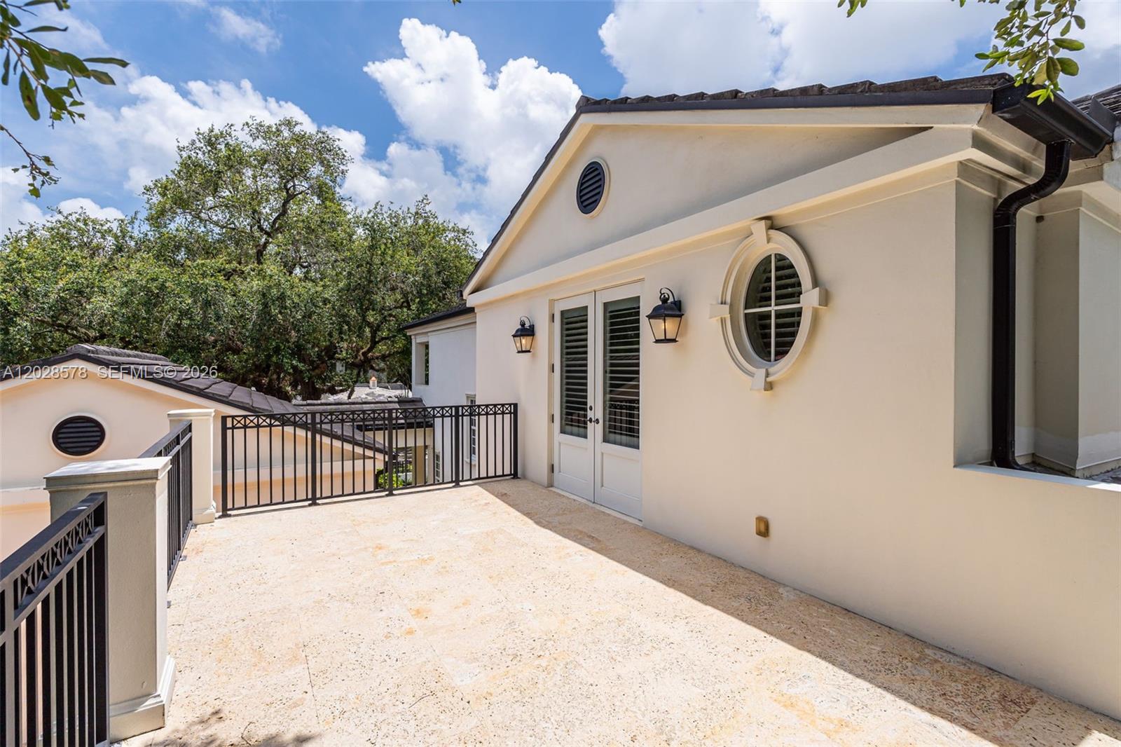1233 Alegriano Ave, Coral Gables FL 33146