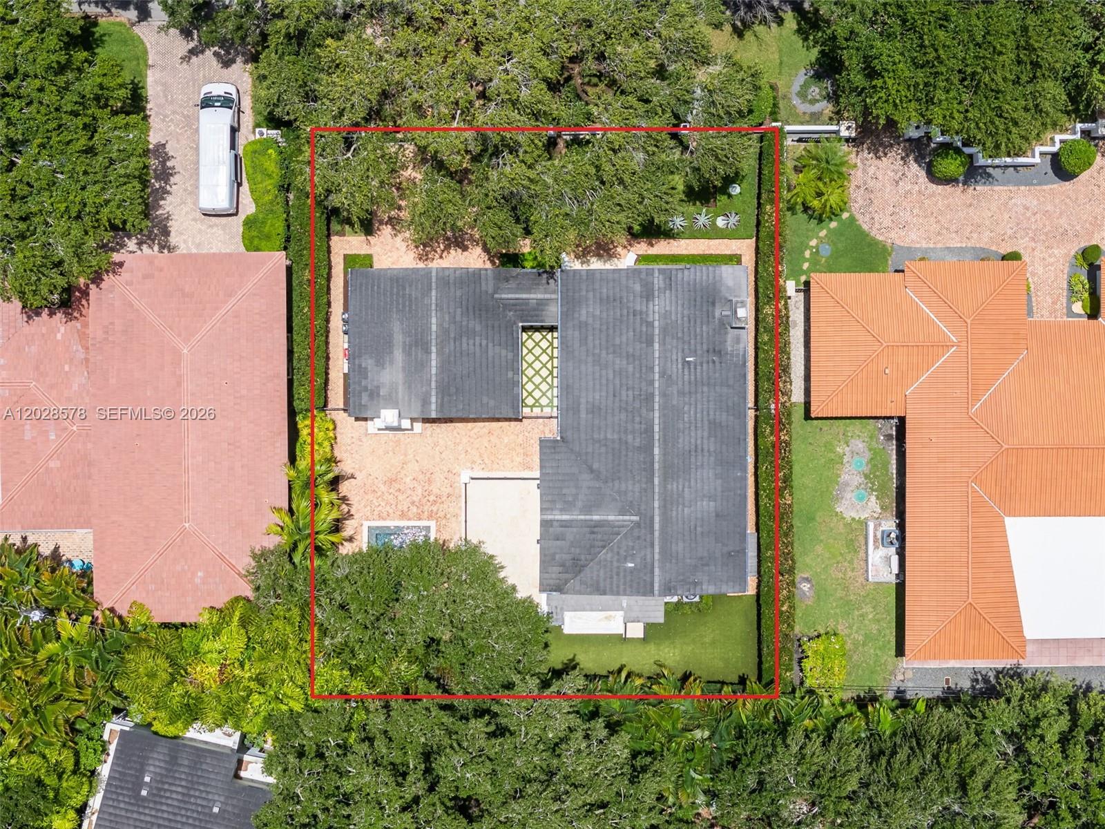 1233 Alegriano Ave, Coral Gables FL 33146