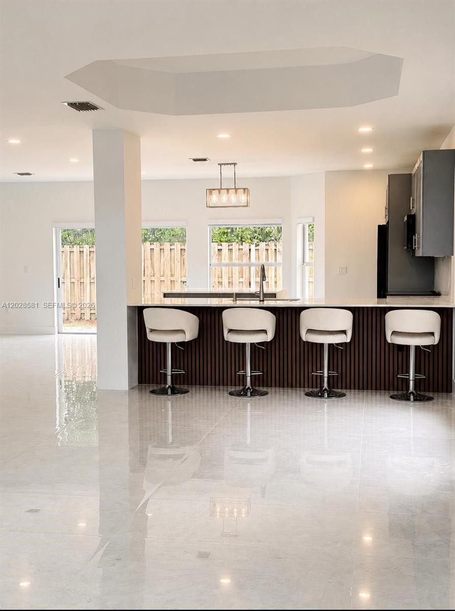 11244 NW 58th Ter, Doral FL 33178