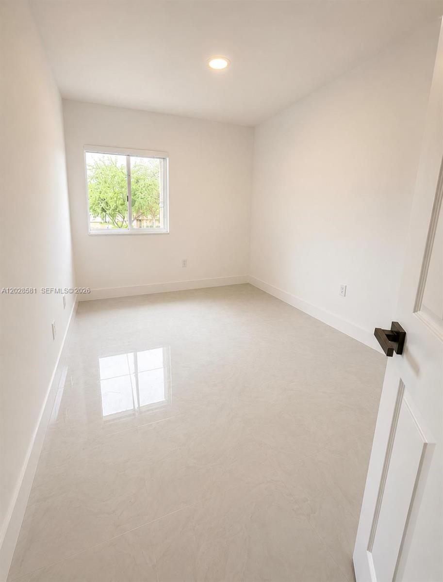 11244 NW 58th Ter, Doral FL 33178