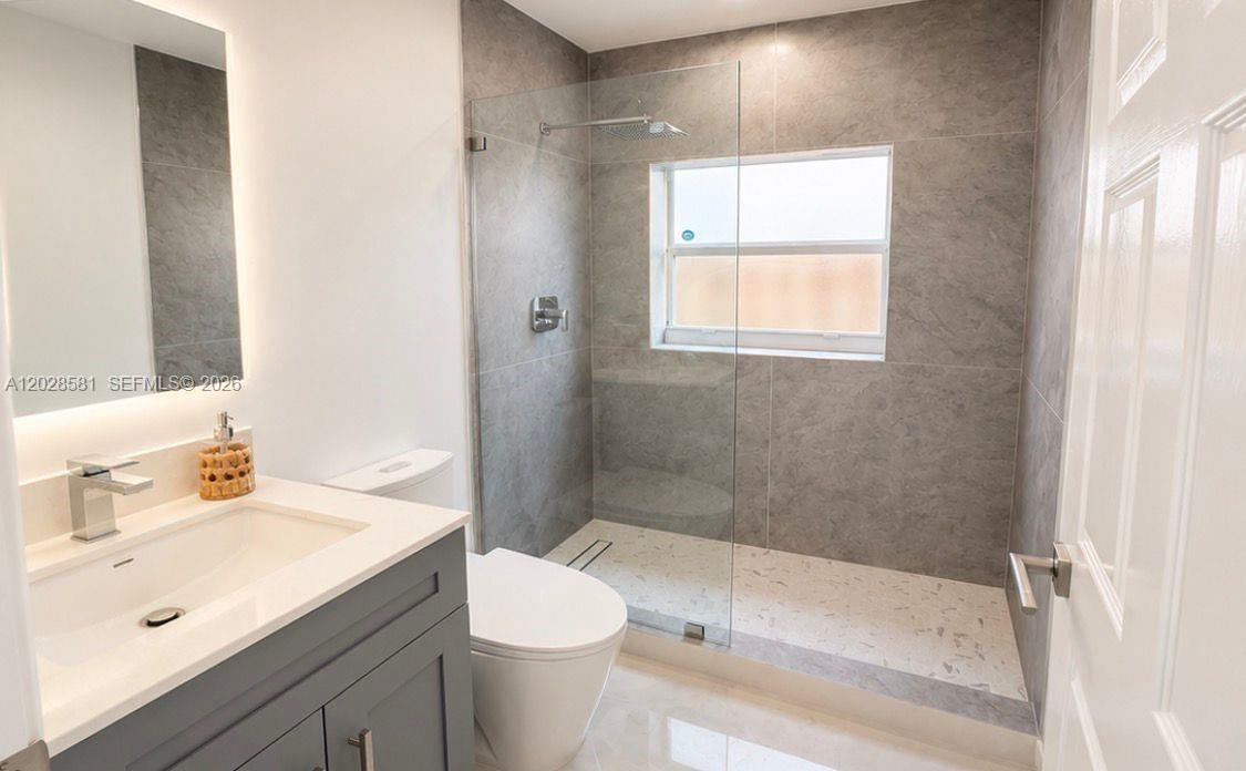 11244 NW 58th Ter, Doral FL 33178