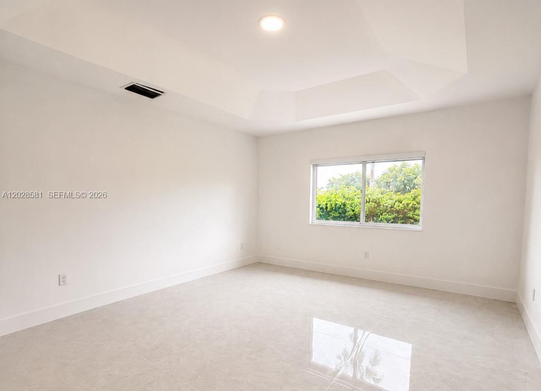 11244 NW 58th Ter, Doral FL 33178