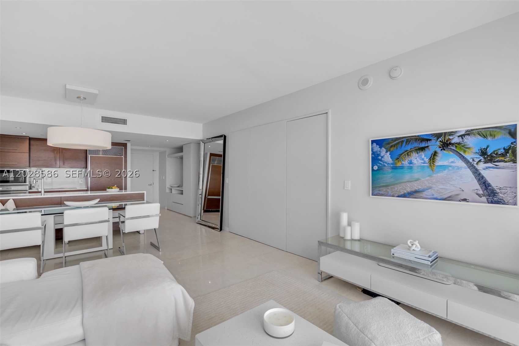 465 Brickell Ave #2703, Miami FL 33131