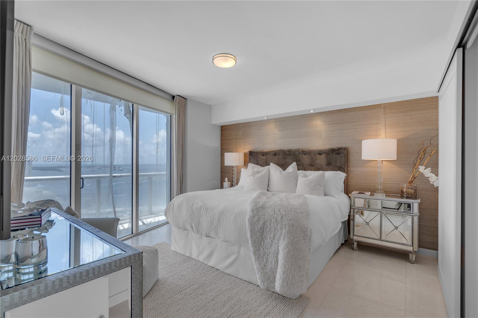 465 Brickell Ave #2703, Miami FL 33131