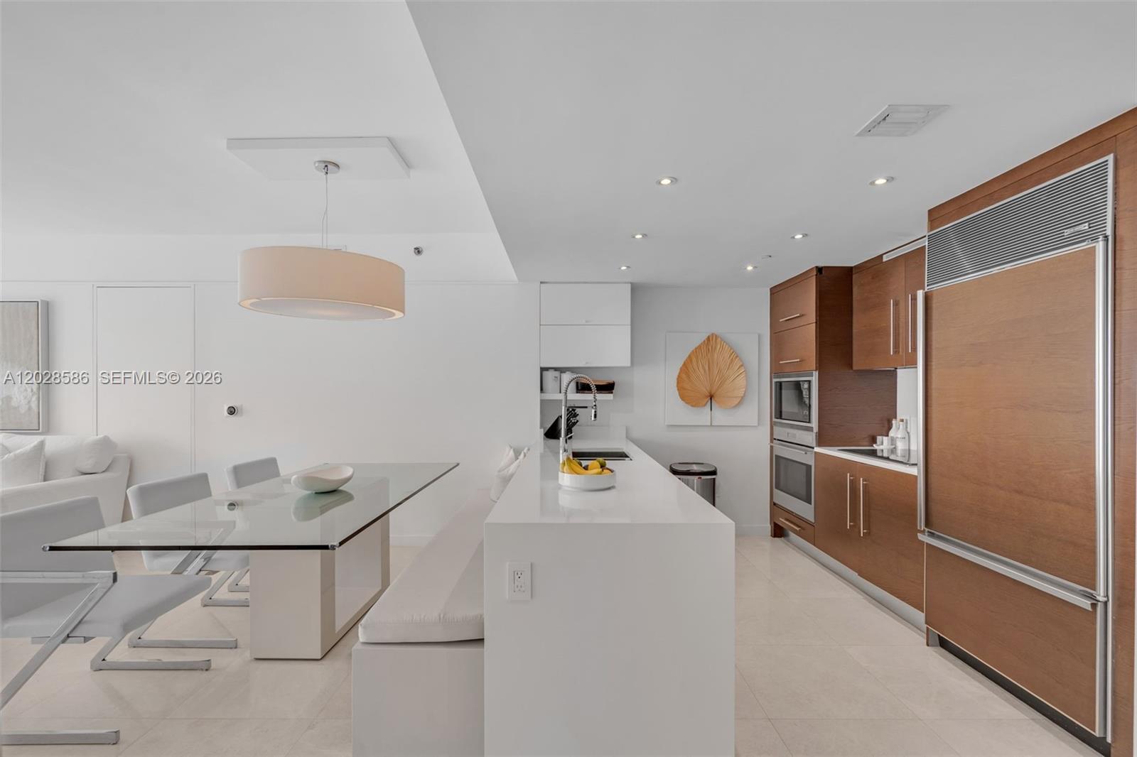 465 Brickell Ave #2703, Miami FL 33131
