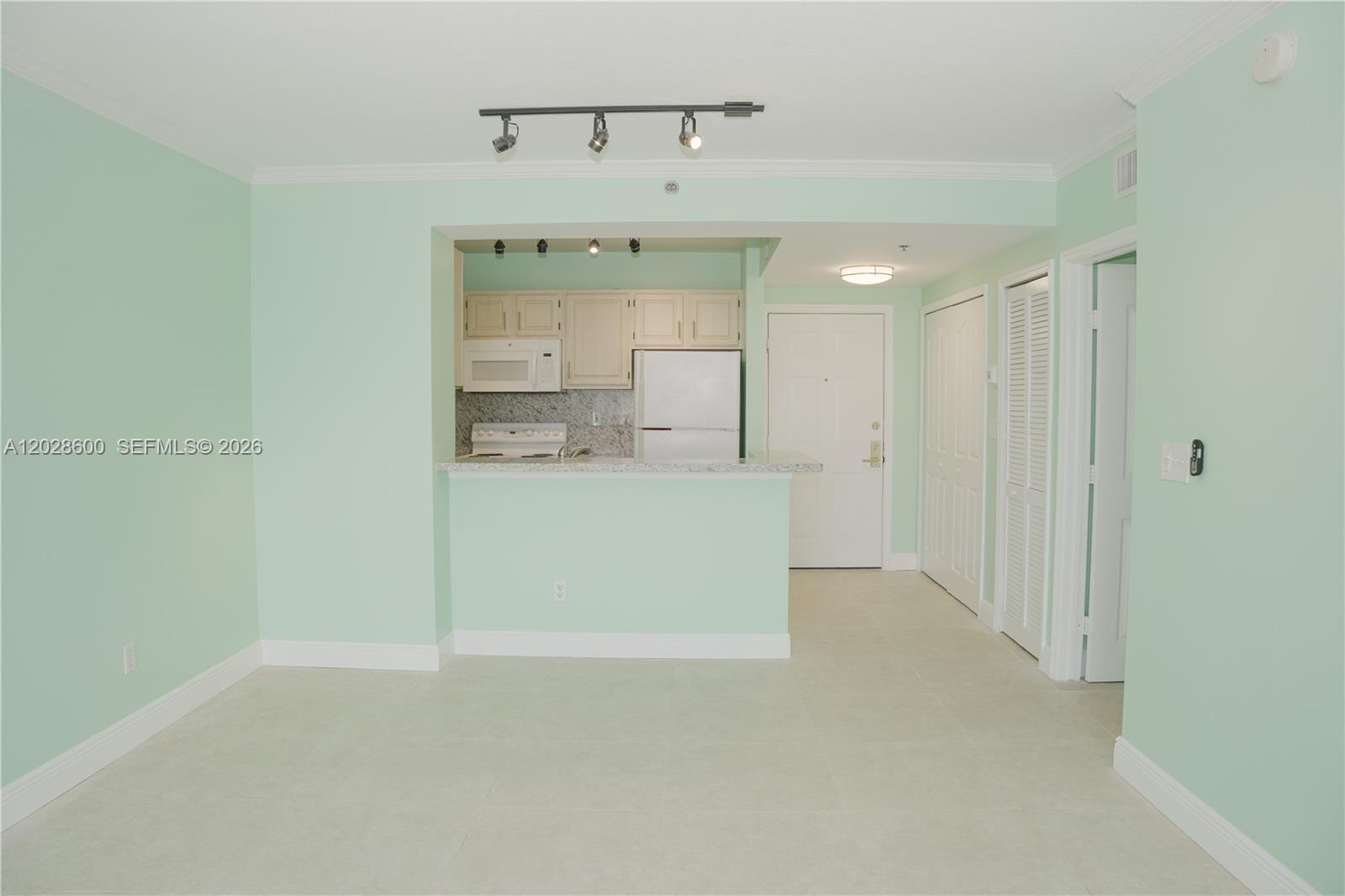 2665 SW 37th Ave #405, Miami FL 33133