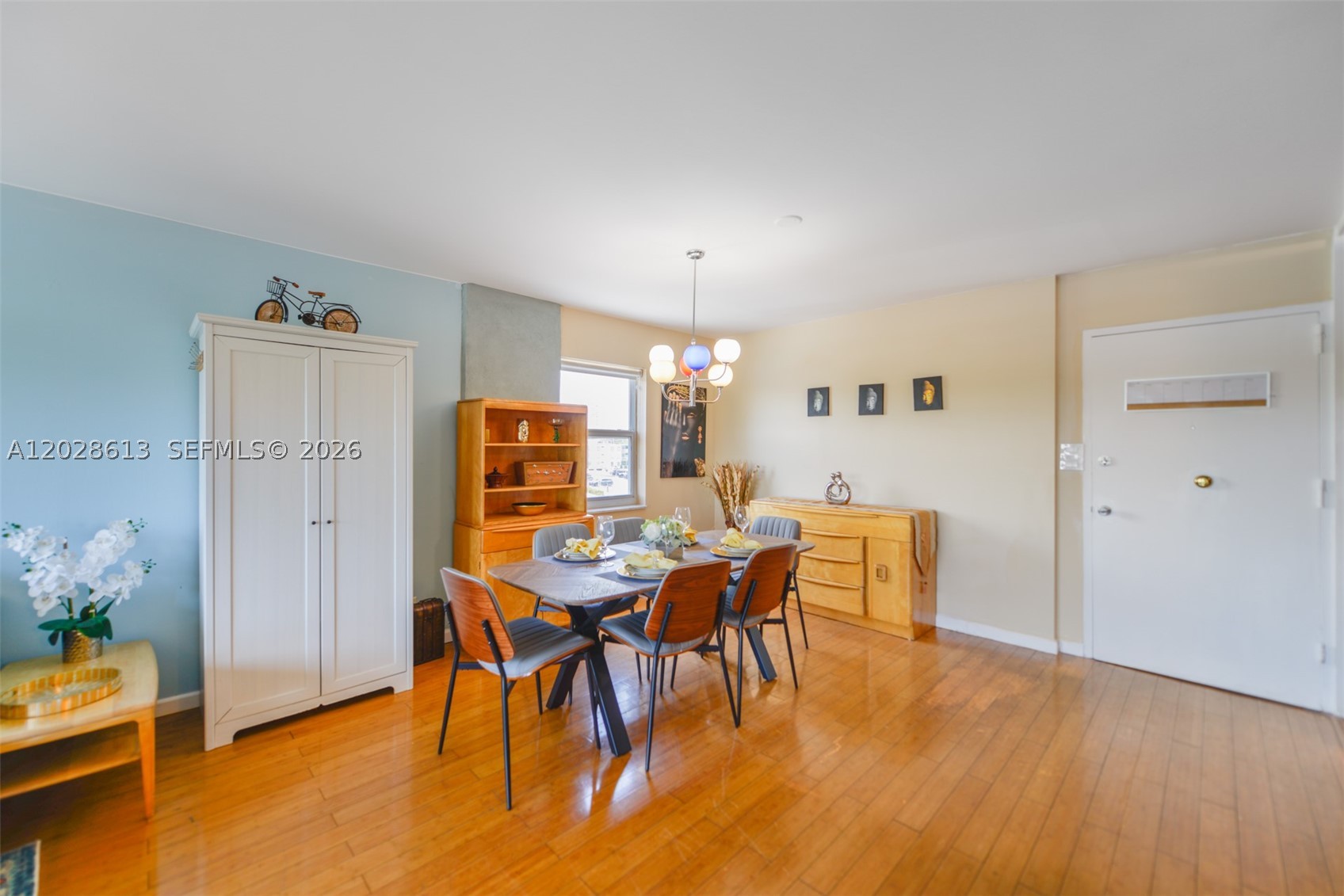 401 Golden Isles Dr #312, Hallandale Beach FL 33009
