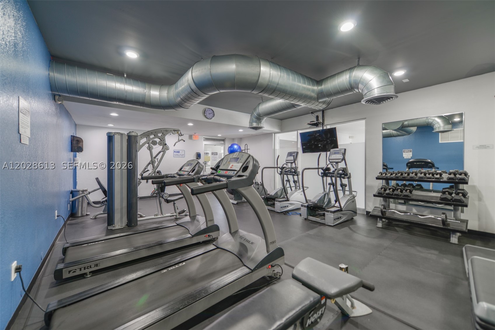401 Golden Isles Dr #312, Hallandale Beach FL 33009