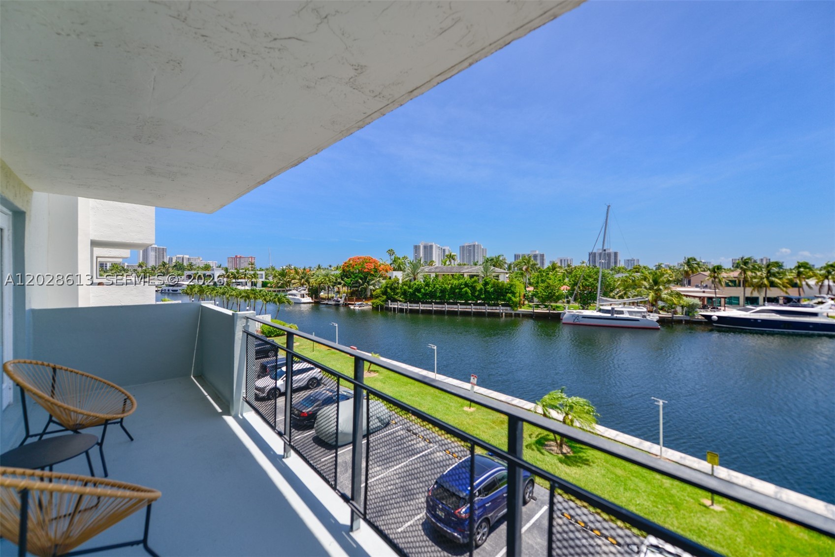 401 Golden Isles Dr #312, Hallandale Beach FL 33009