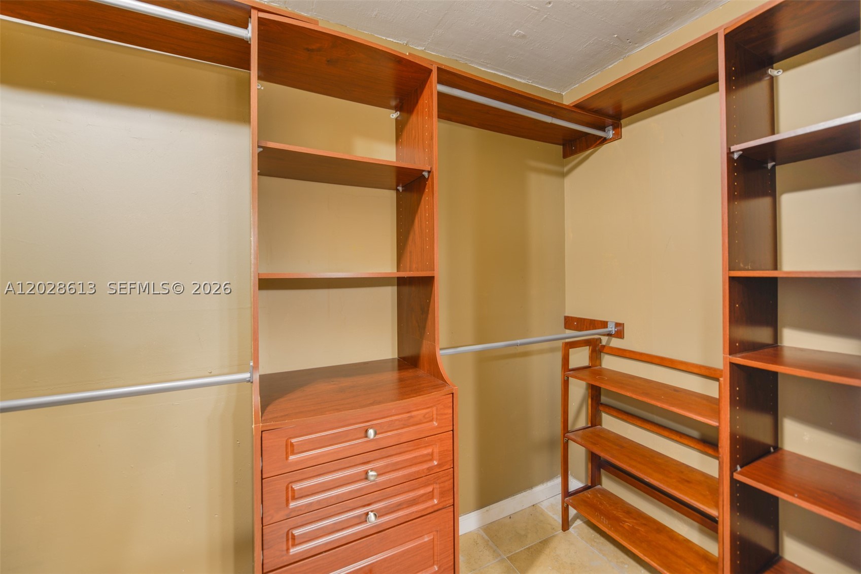 401 Golden Isles Dr #312, Hallandale Beach FL 33009
