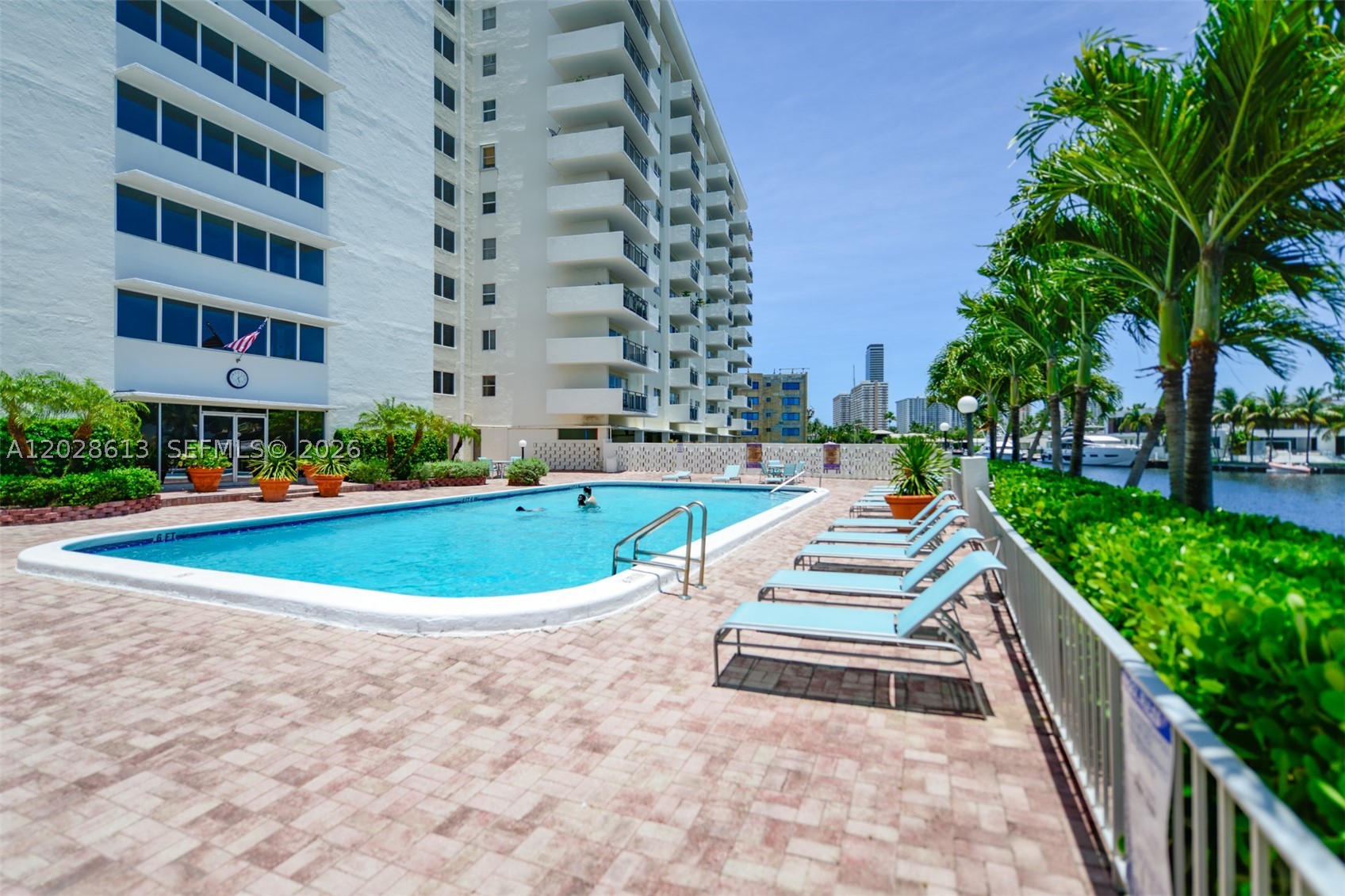 401 Golden Isles Dr #312, Hallandale Beach FL 33009