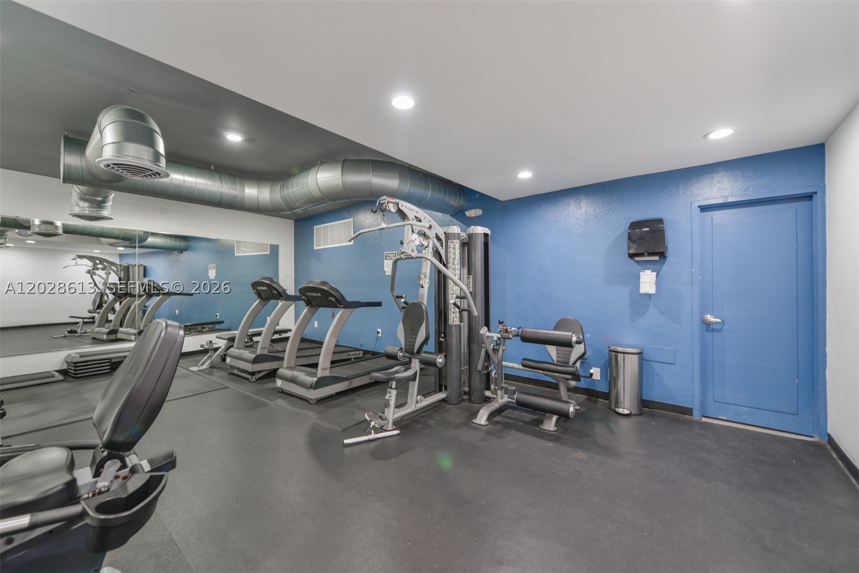 401 Golden Isles Dr #312, Hallandale Beach FL 33009