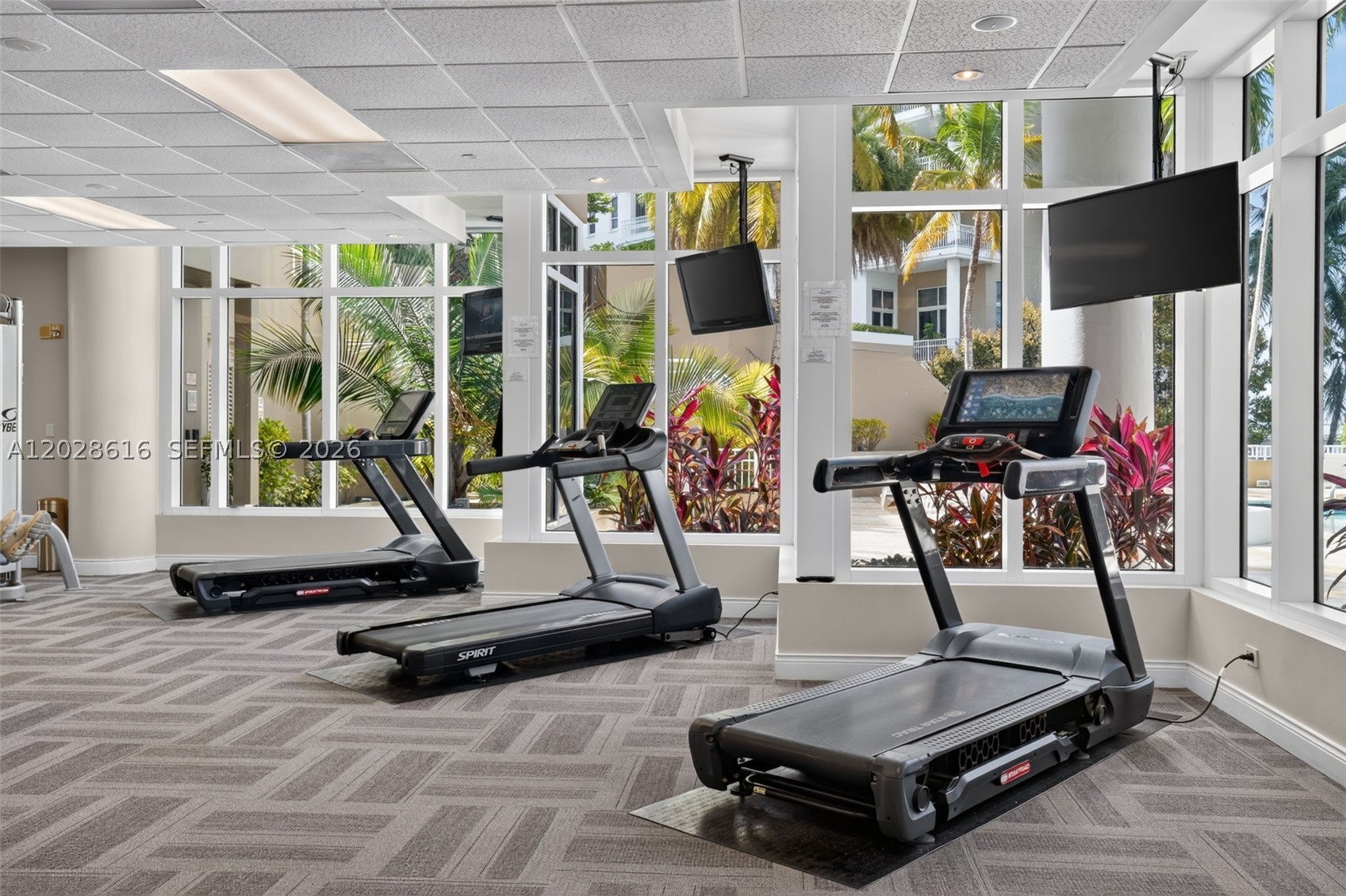 801 Brickell Key Blvd #906, Miami FL 33131