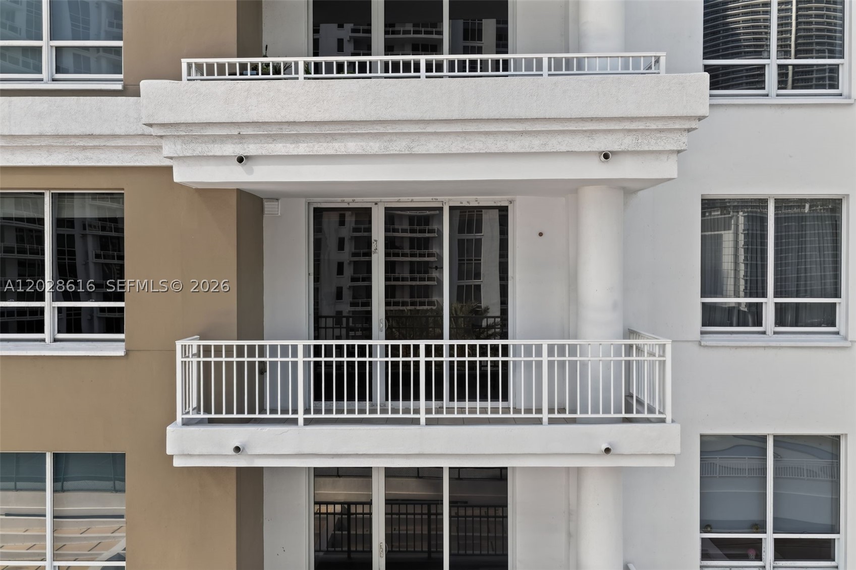 801 Brickell Key Blvd #906, Miami FL 33131