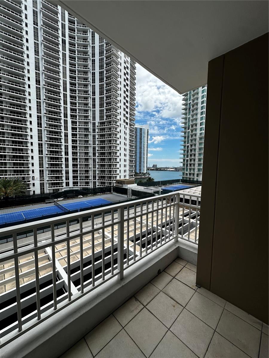 801 Brickell Key Blvd #906, Miami FL 33131