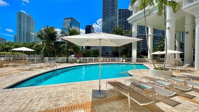 801 Brickell Key Blvd #906, Miami FL 33131