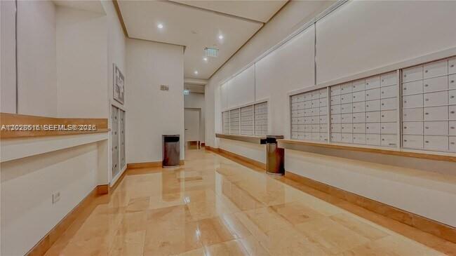 801 Brickell Key Blvd #906, Miami FL 33131