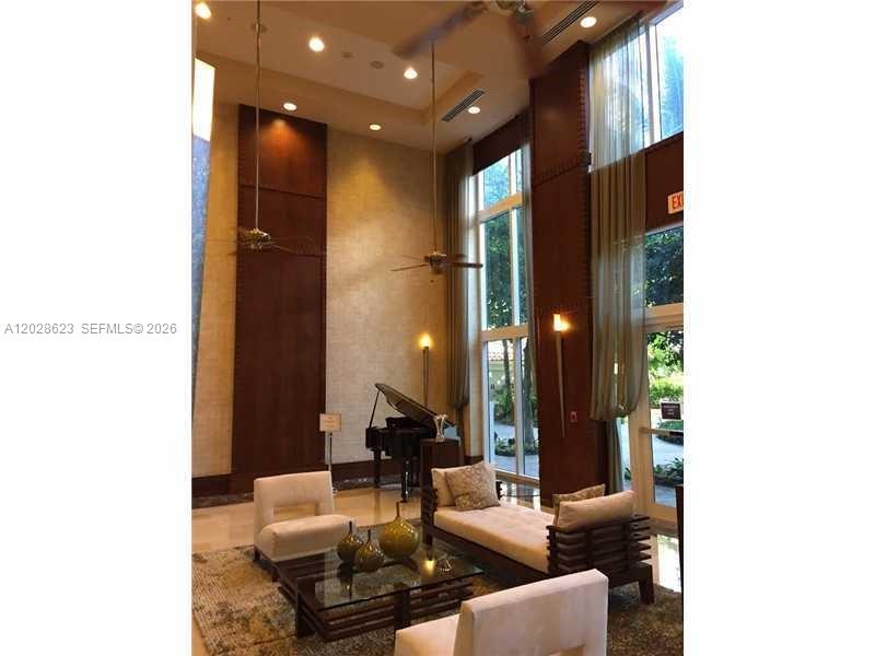 19501 W Country Club Dr #1511, Aventura FL 33180