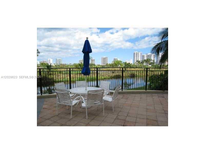 19501 W Country Club Dr #1511, Aventura FL 33180