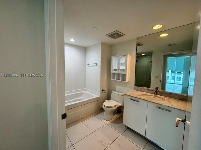 500 Brickell Ave #3404, Miami FL 33131