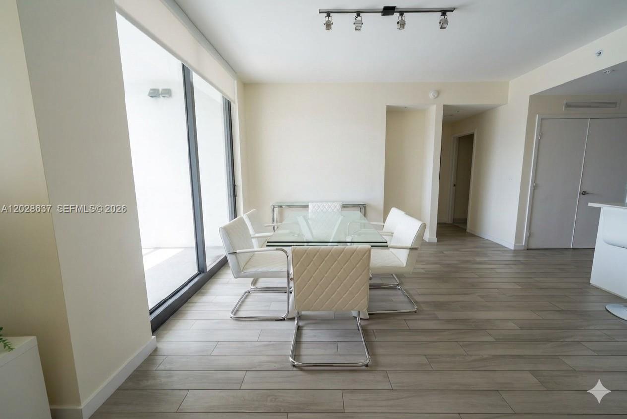 999 SW 1st Ave #2112, Miami FL 33130