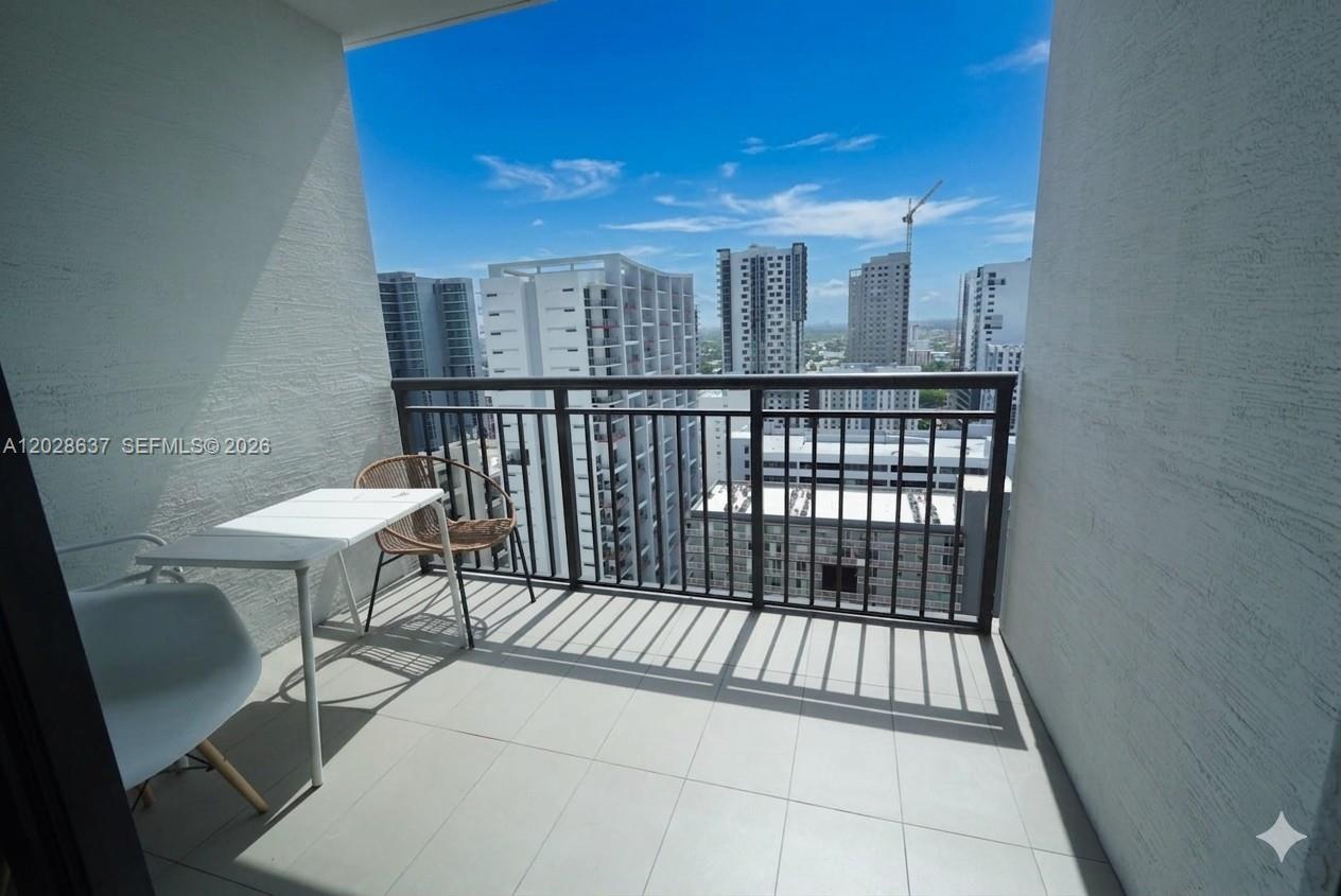 999 SW 1st Ave #2112, Miami FL 33130