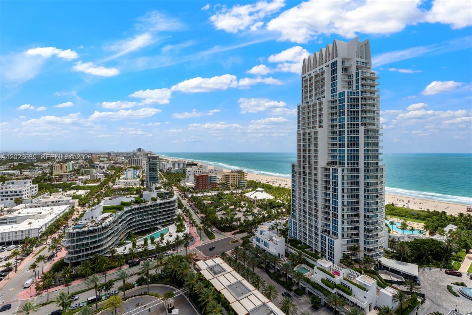 400 S Pointe Dr #PH2502, Miami Beach FL 33139
