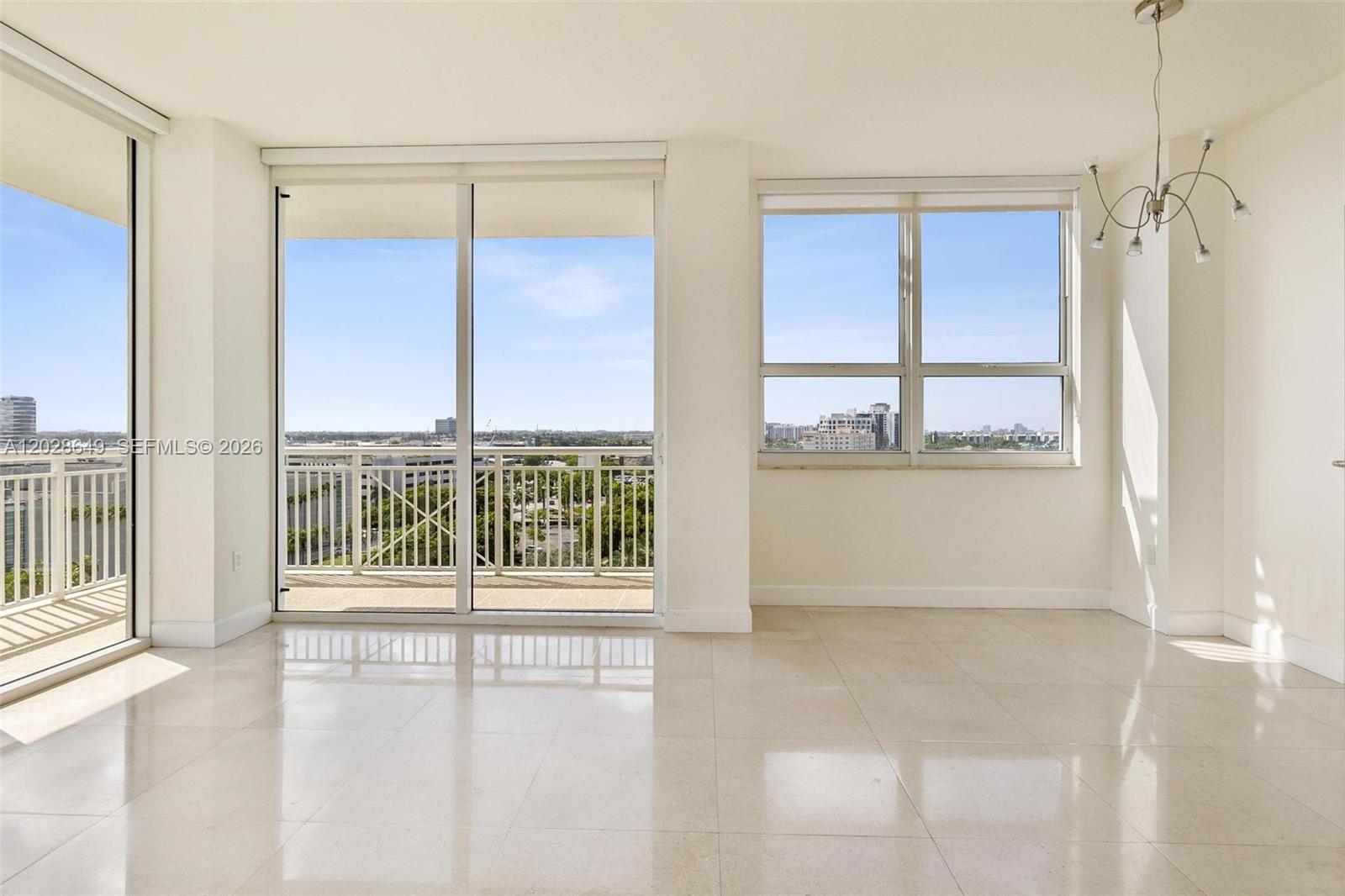 19501 W Country Club Dr #1009, Aventura FL 33180