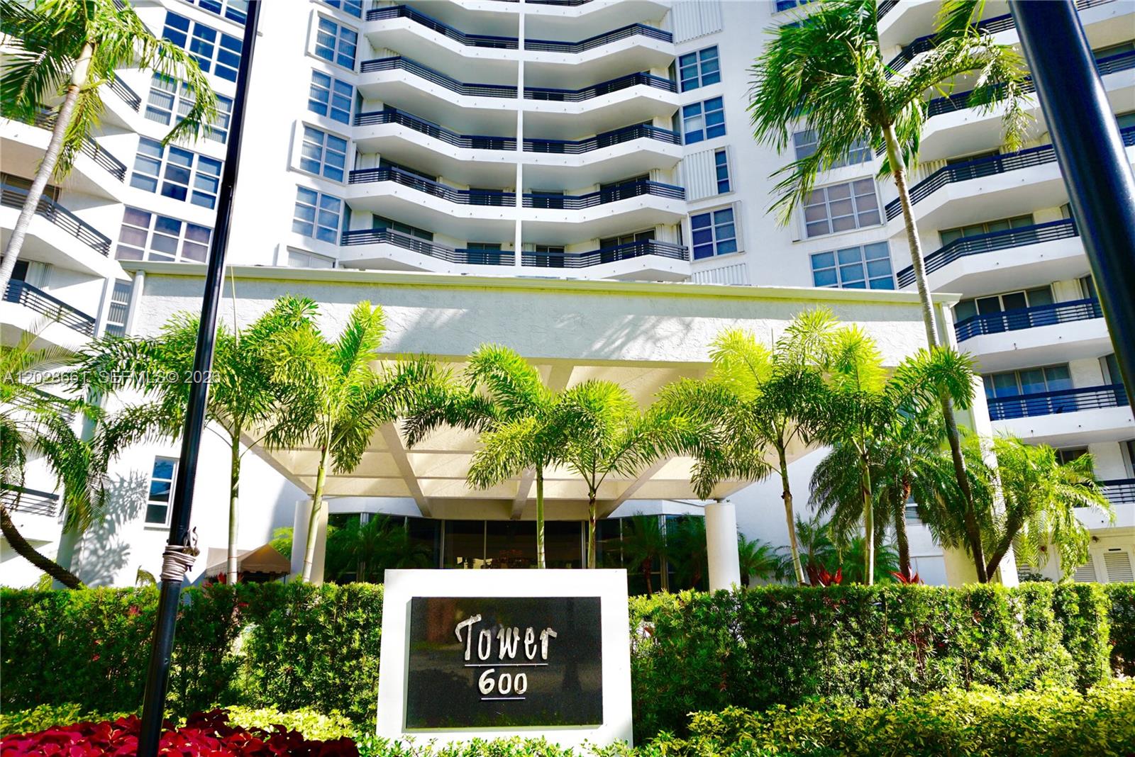 3400 NE 192nd St #606, Aventura FL 33180