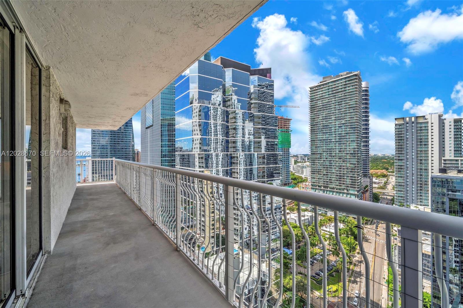 1200 Brickell Bay Dr #3123, Miami FL 33131