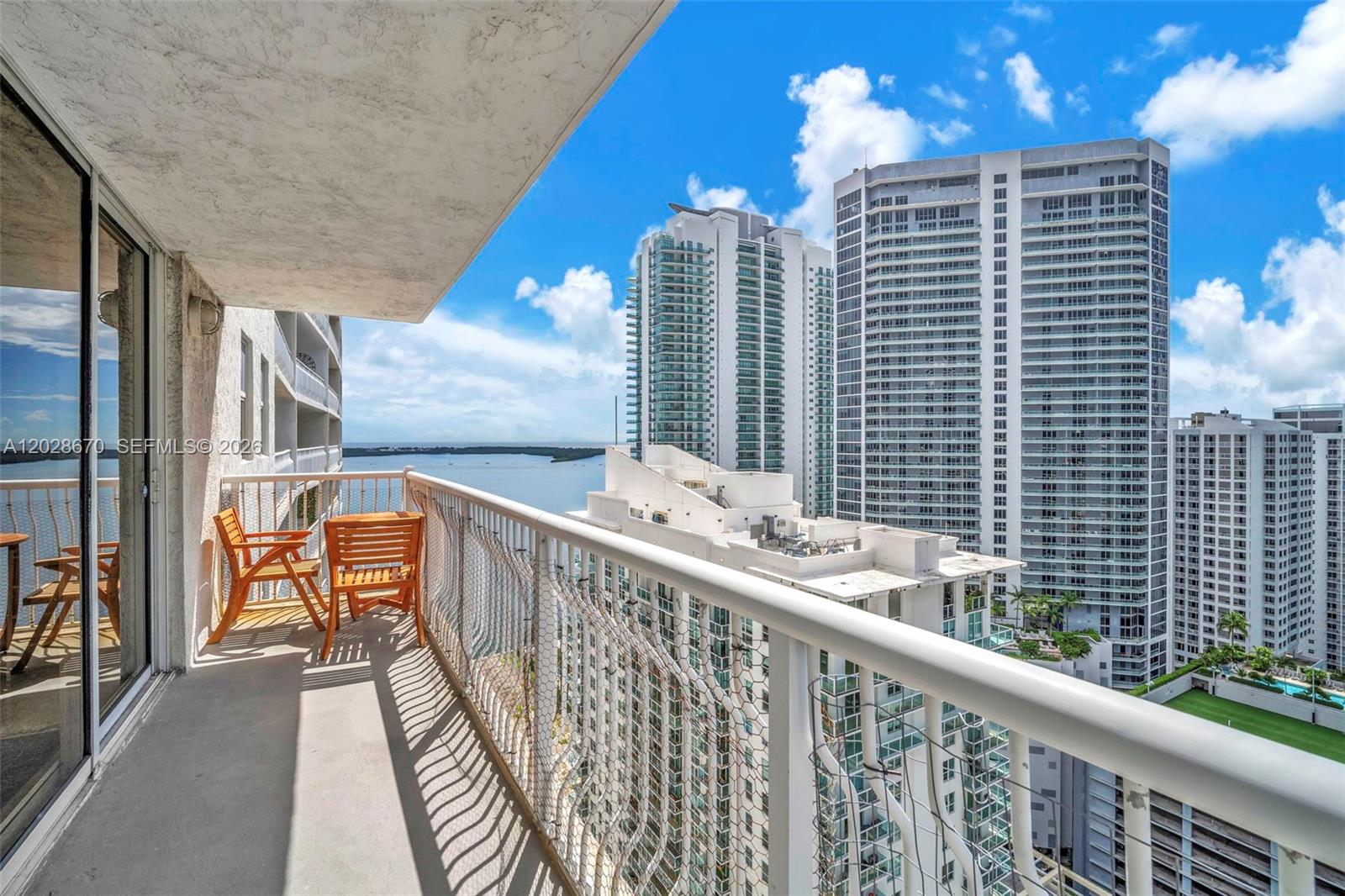 1200 Brickell Bay Dr #3123, Miami FL 33131
