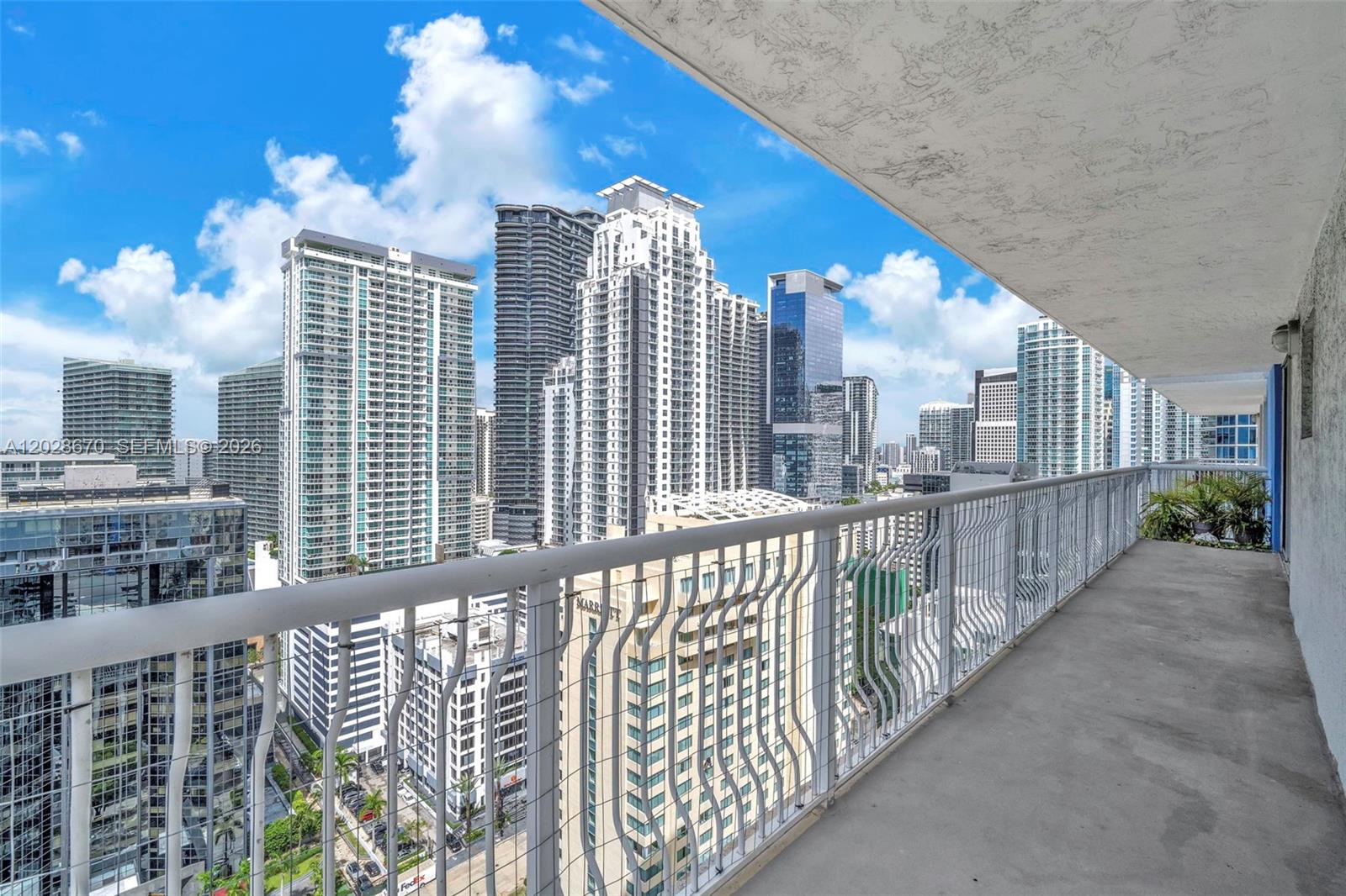 1200 Brickell Bay Dr #3123, Miami FL 33131
