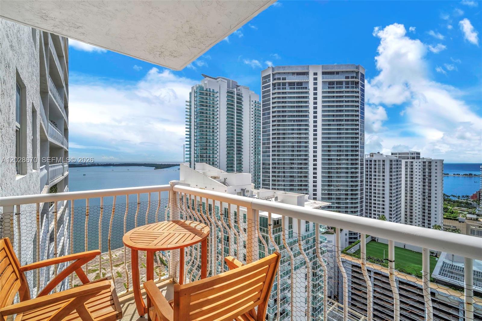1200 Brickell Bay Dr #3123, Miami FL 33131