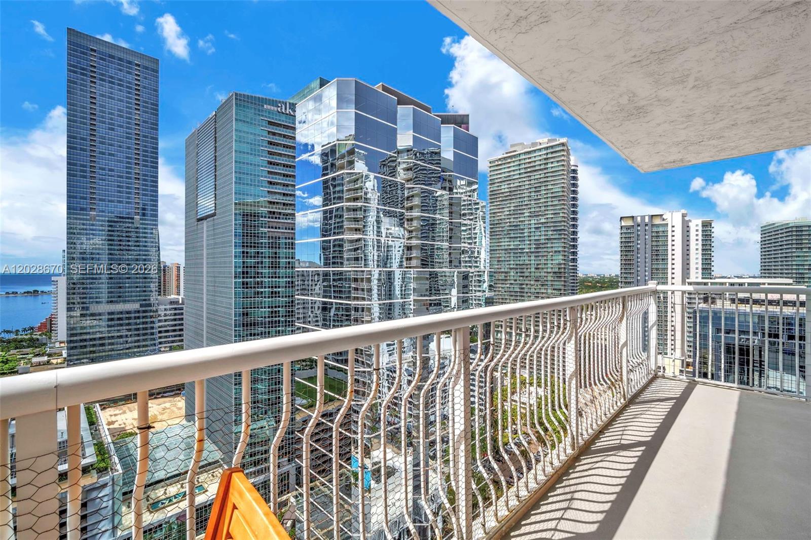 1200 Brickell Bay Dr #3123, Miami FL 33131