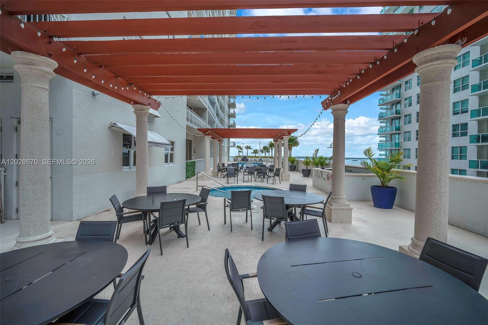 1200 Brickell Bay Dr #3123, Miami FL 33131