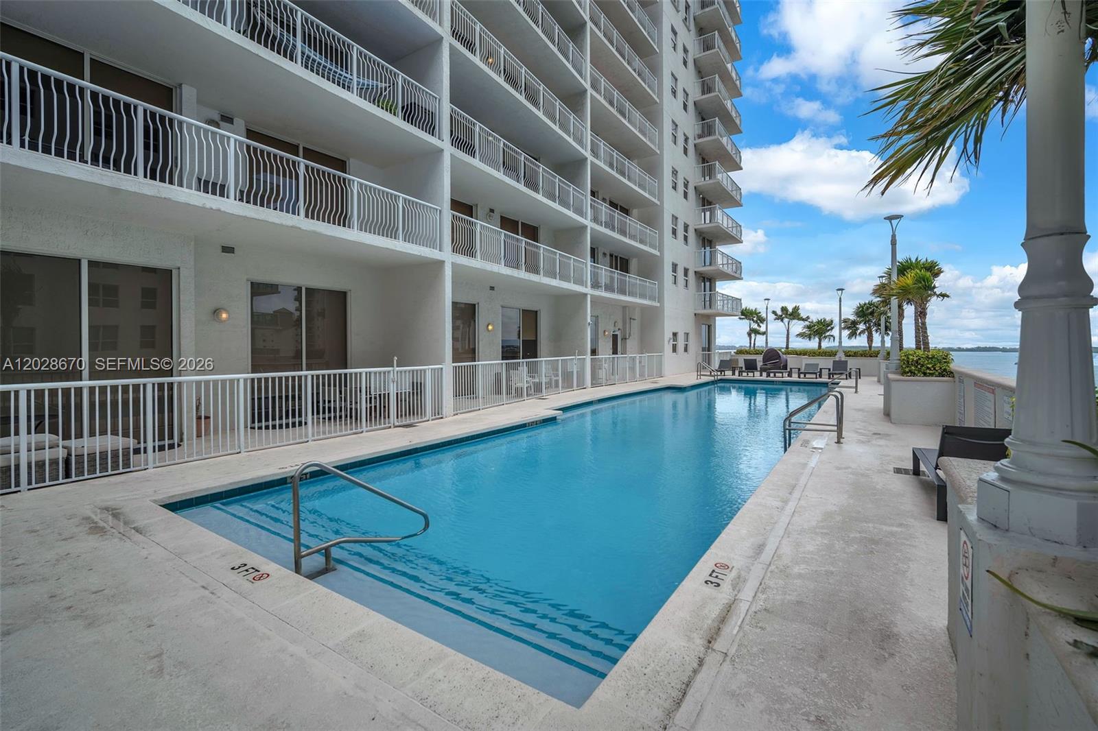 1200 Brickell Bay Dr #3123, Miami FL 33131