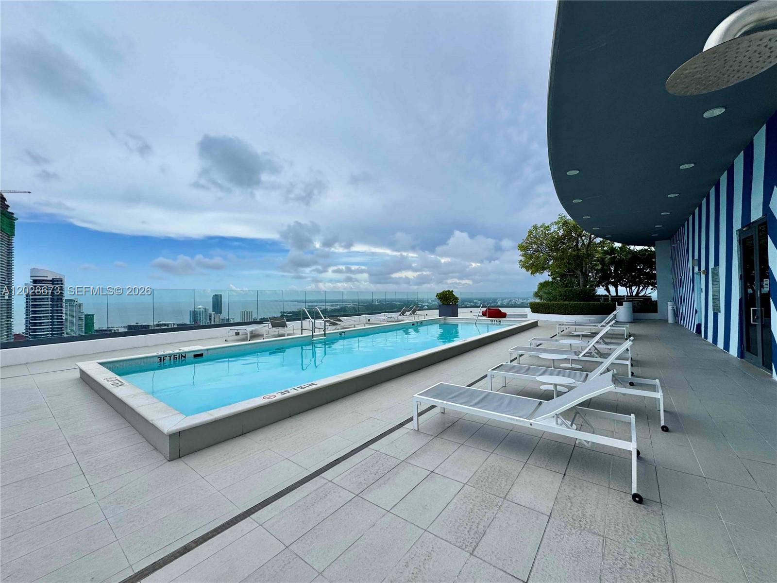 55 SW 9th St #3201, Miami FL 33130