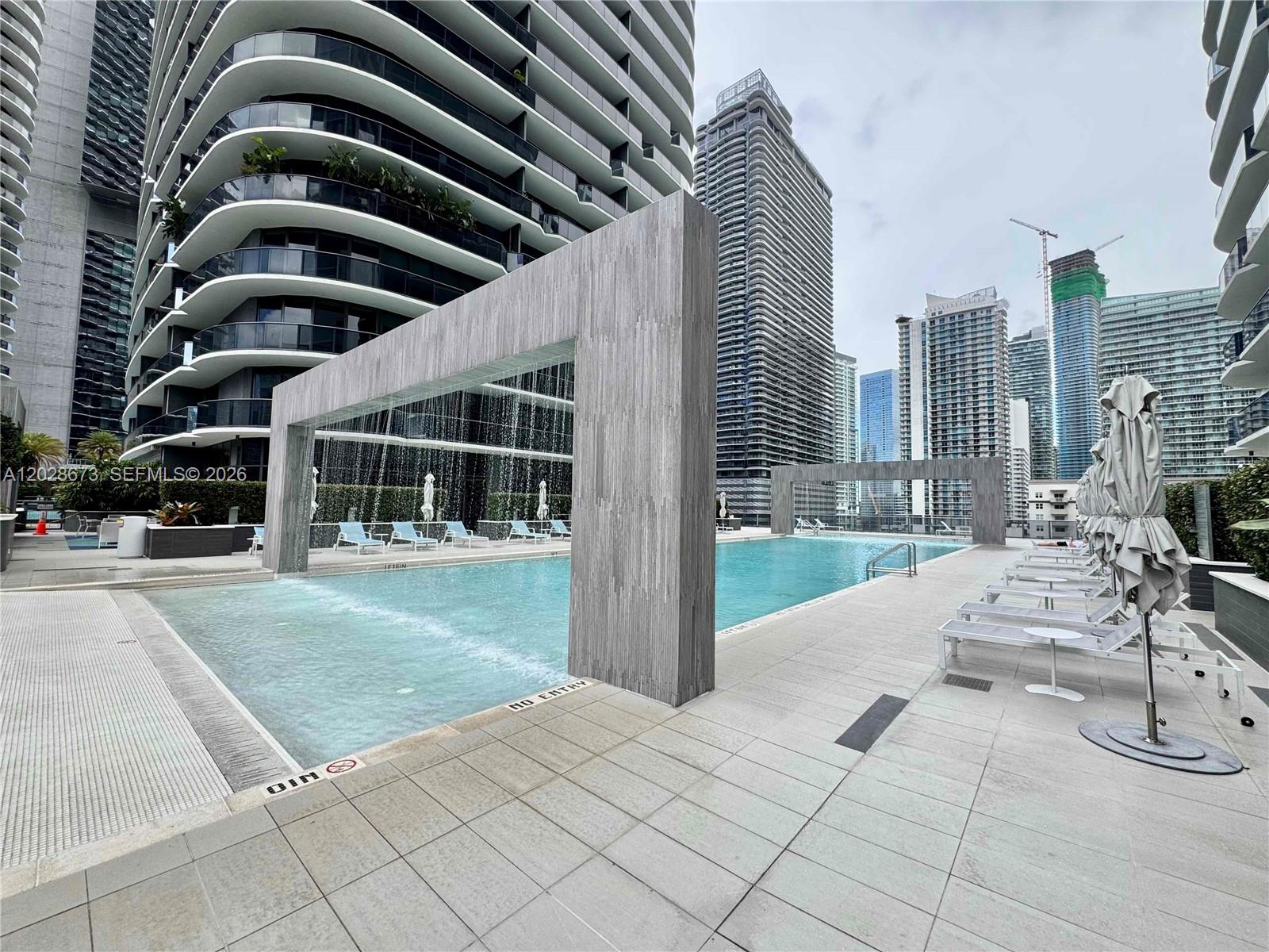 55 SW 9th St #3201, Miami FL 33130