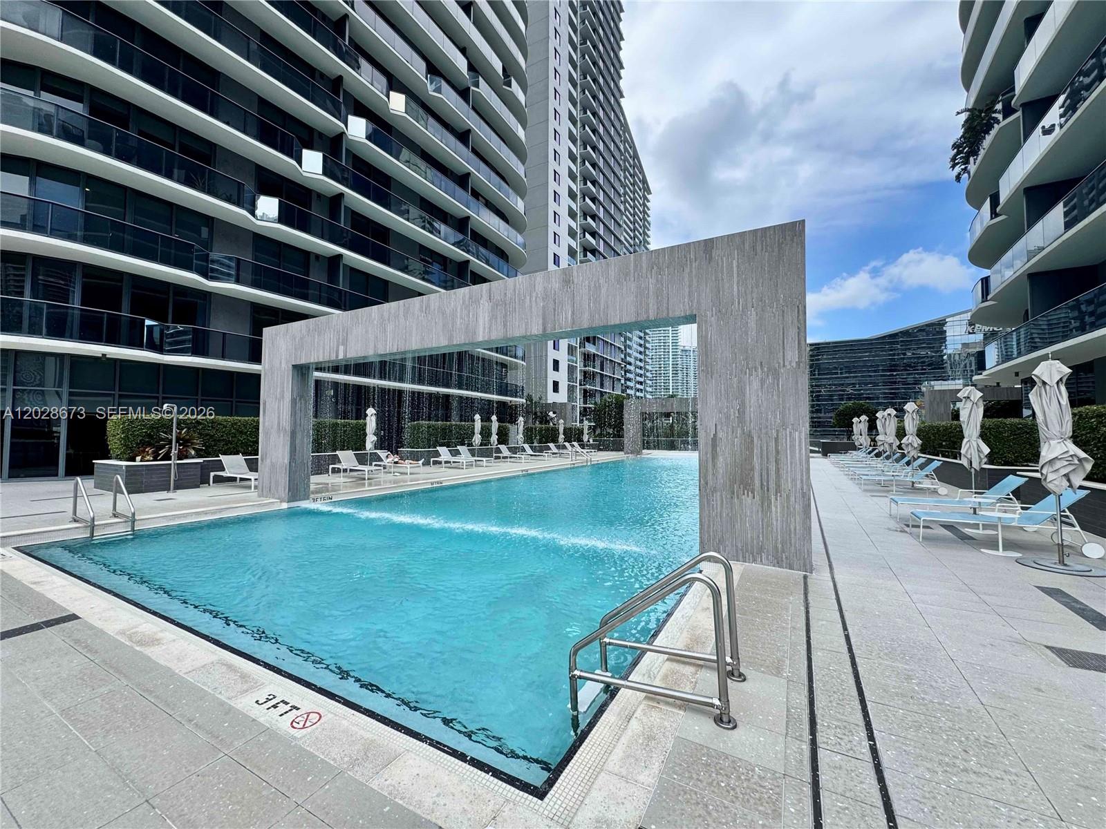 55 SW 9th St #3201, Miami FL 33130