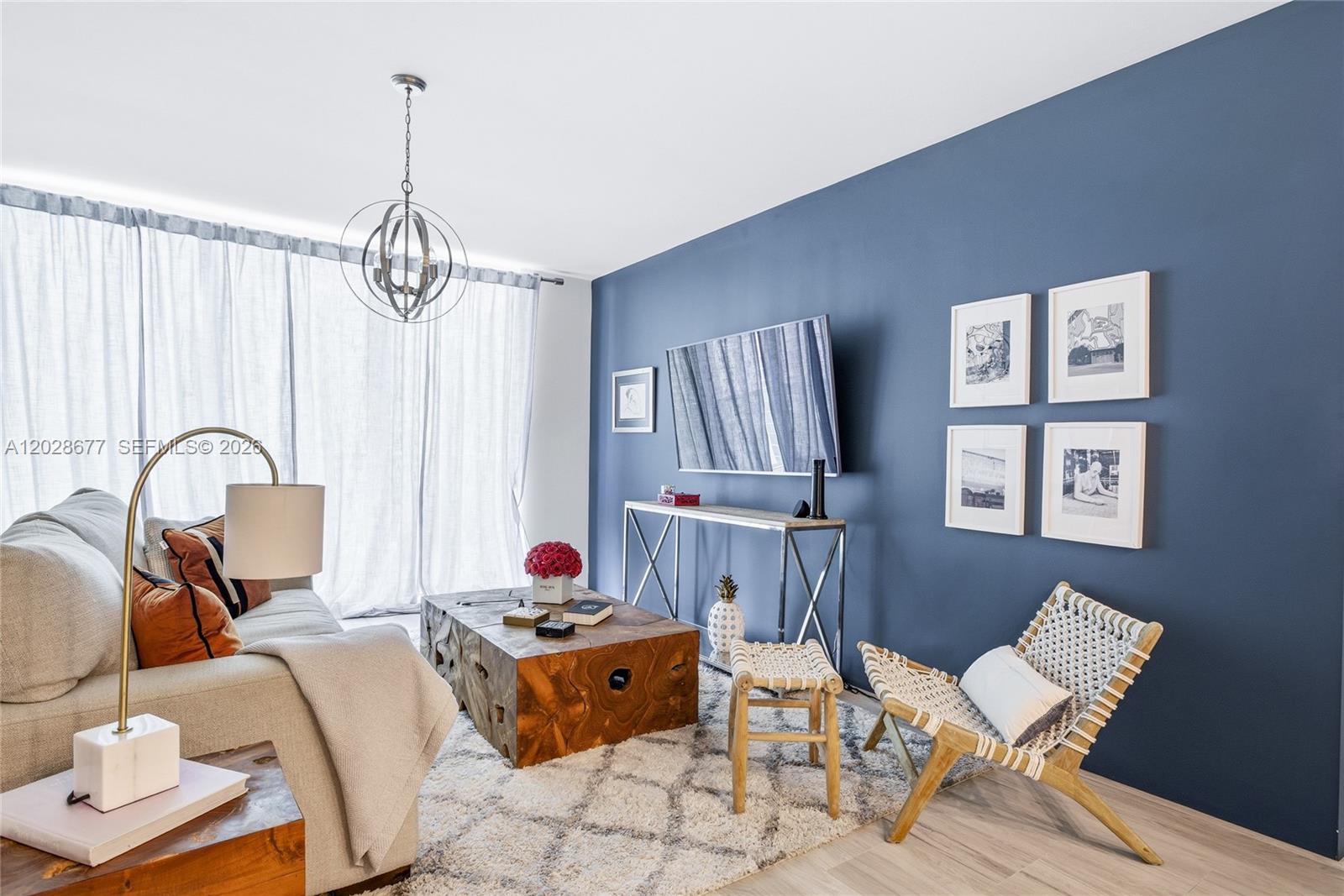 31 SE 5th St #2410, Miami FL 33131