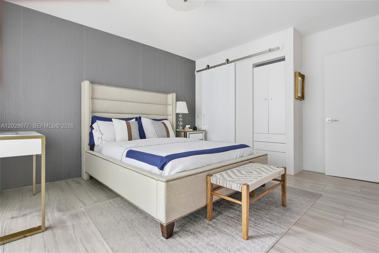31 SE 5th St #2410, Miami FL 33131