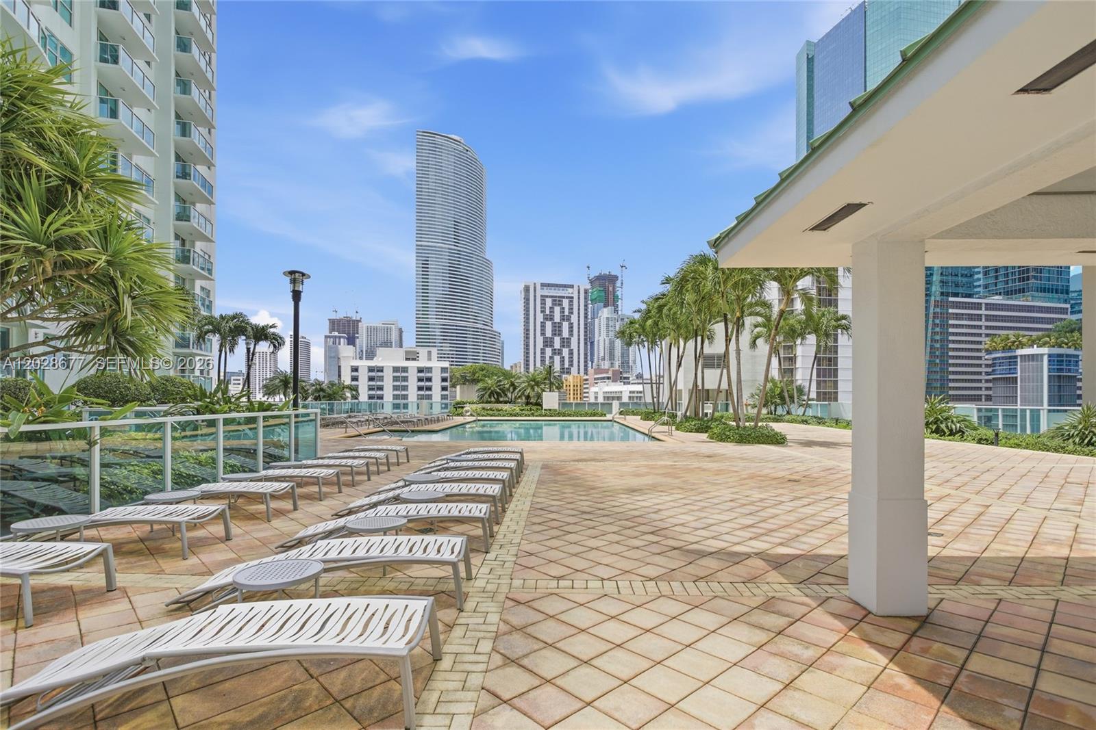 31 SE 5th St #2410, Miami FL 33131
