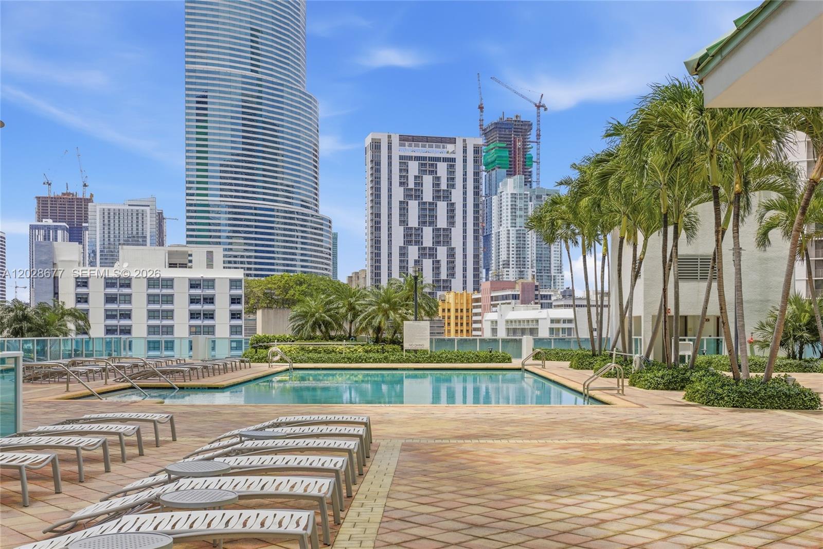 31 SE 5th St #2410, Miami FL 33131