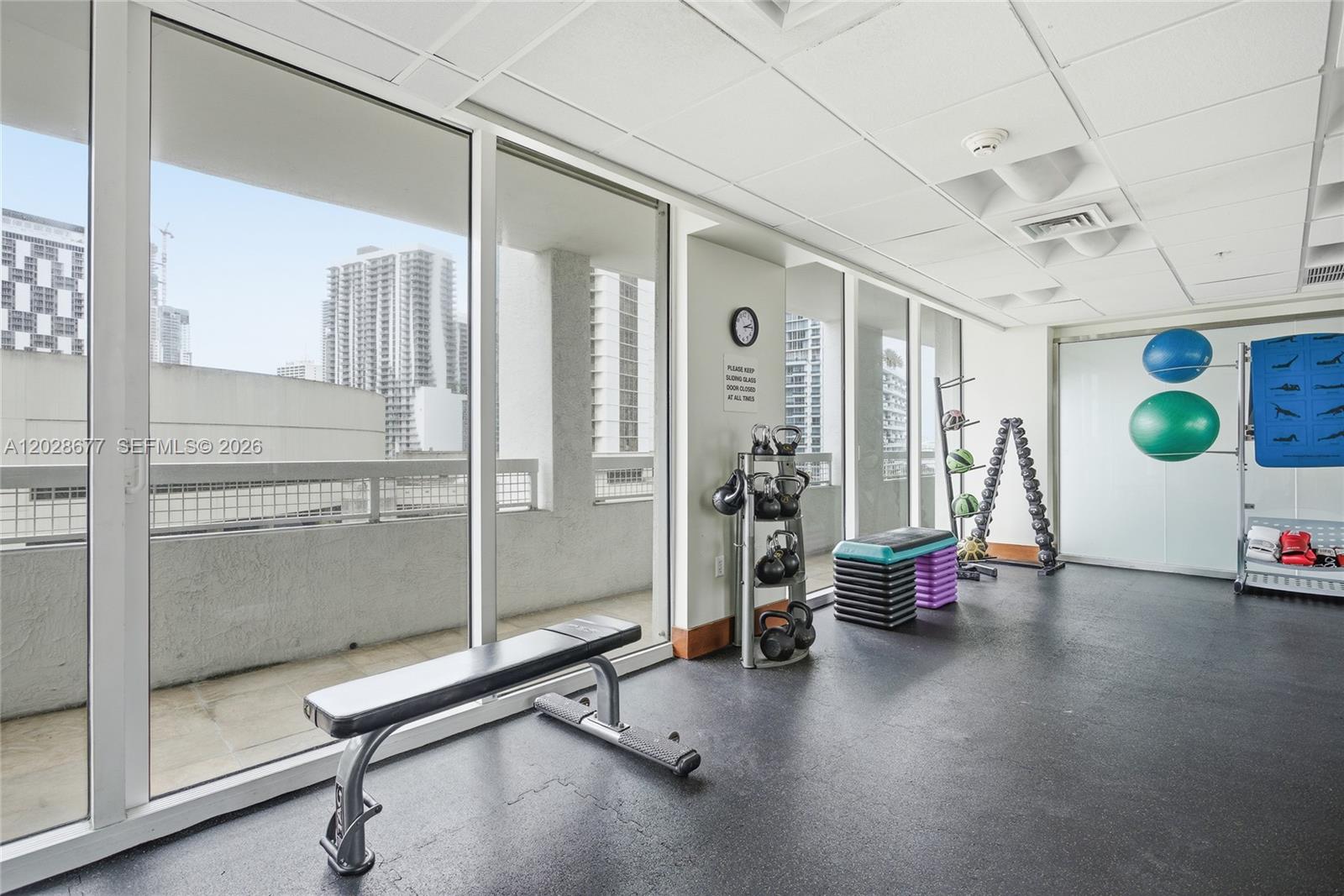 31 SE 5th St #2410, Miami FL 33131