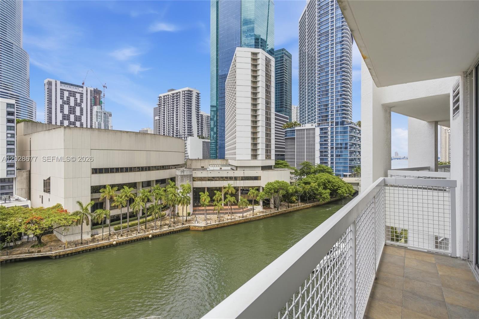 31 SE 5th St #2410, Miami FL 33131