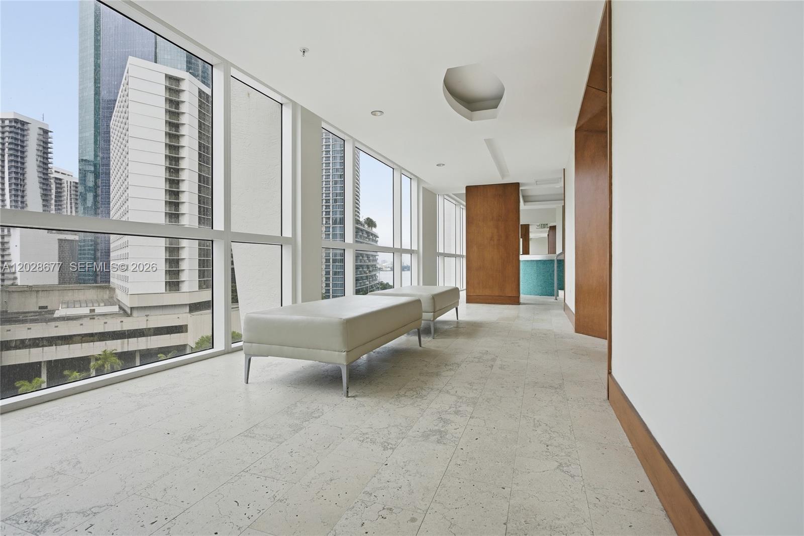 31 SE 5th St #2410, Miami FL 33131