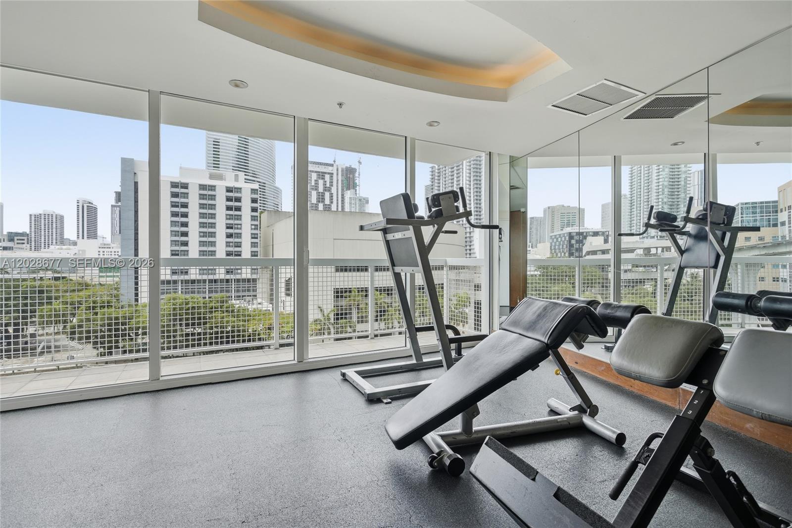 31 SE 5th St #2410, Miami FL 33131