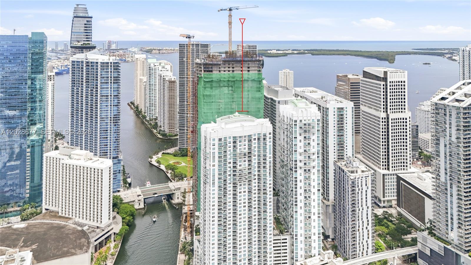 31 SE 5th St #2410, Miami FL 33131